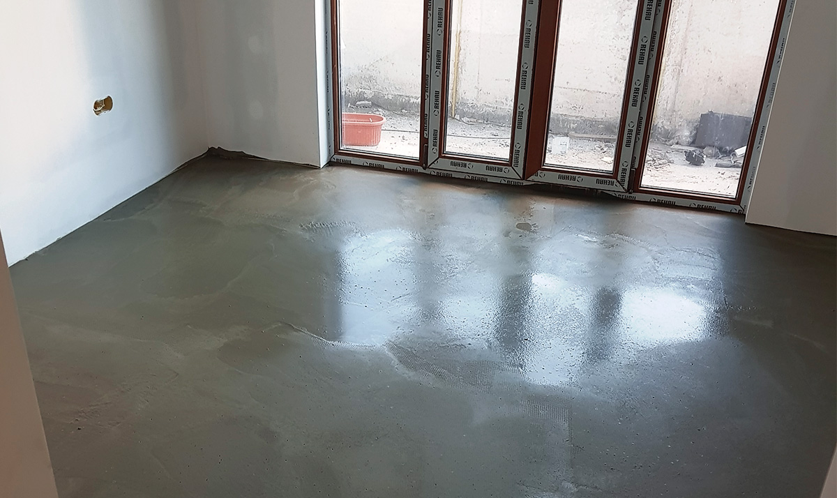 Bedroom renovation Sofia - leveling the floor with self-leveling screed